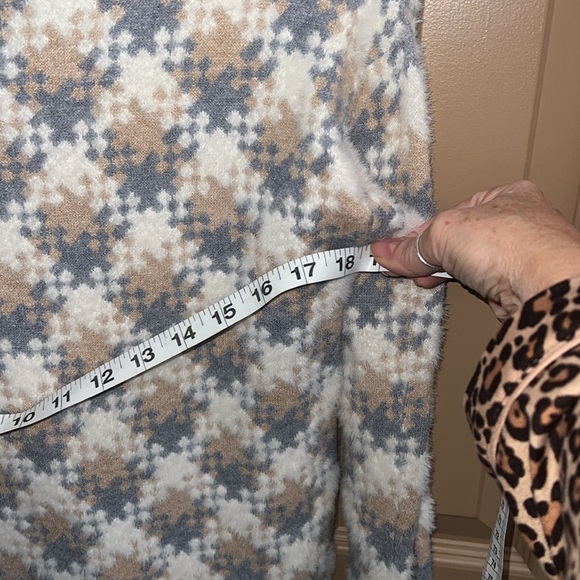 Cupcakes and Cashmere sweater. NWOT - Picture 4 of 5